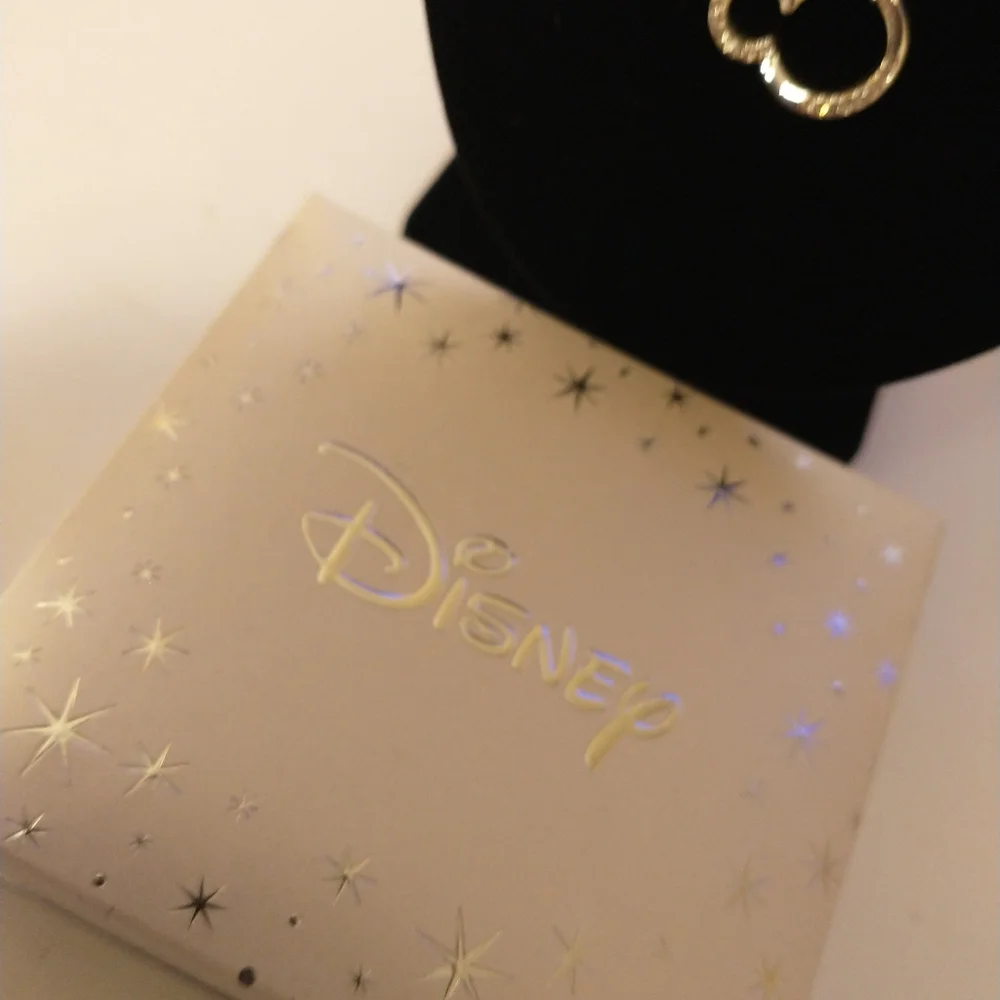 Disney's Minnie Mouse BOWTIFUL Head Bow Two Tone Crystal Necklace Silver Plated
